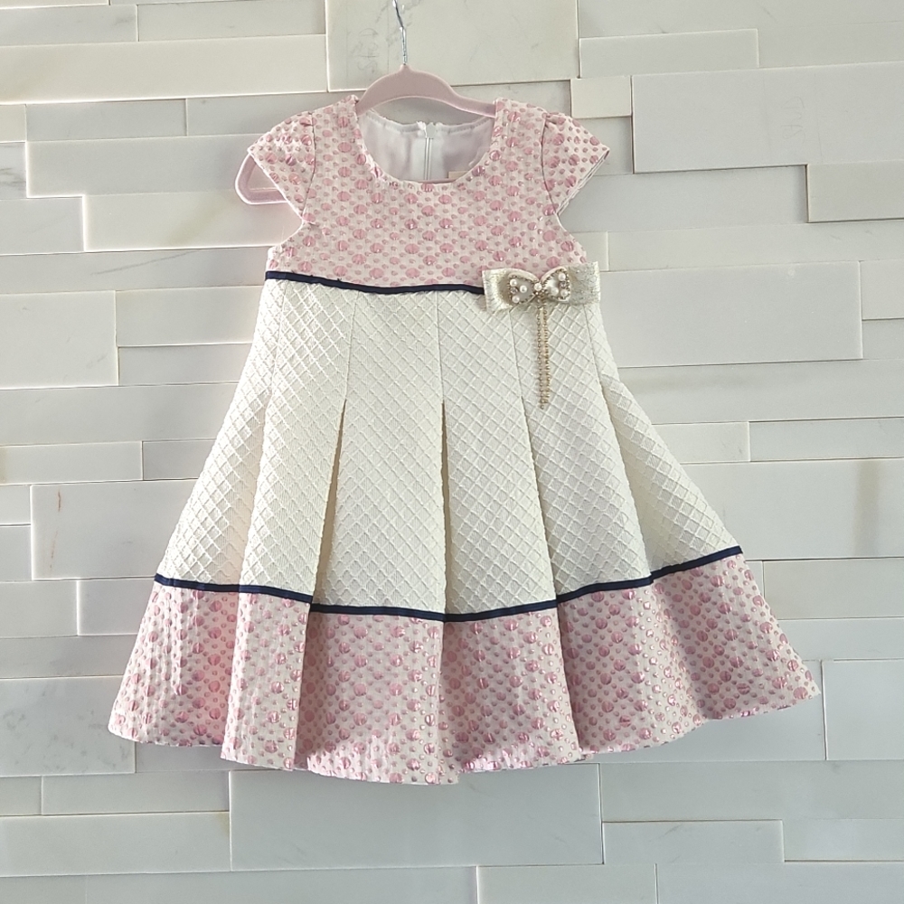 LILAX SPRCIAL OCCASIONS DRESS. METALLIC PINK , OFF WHITE, TOUCHES OF GOLD SIZE 2
